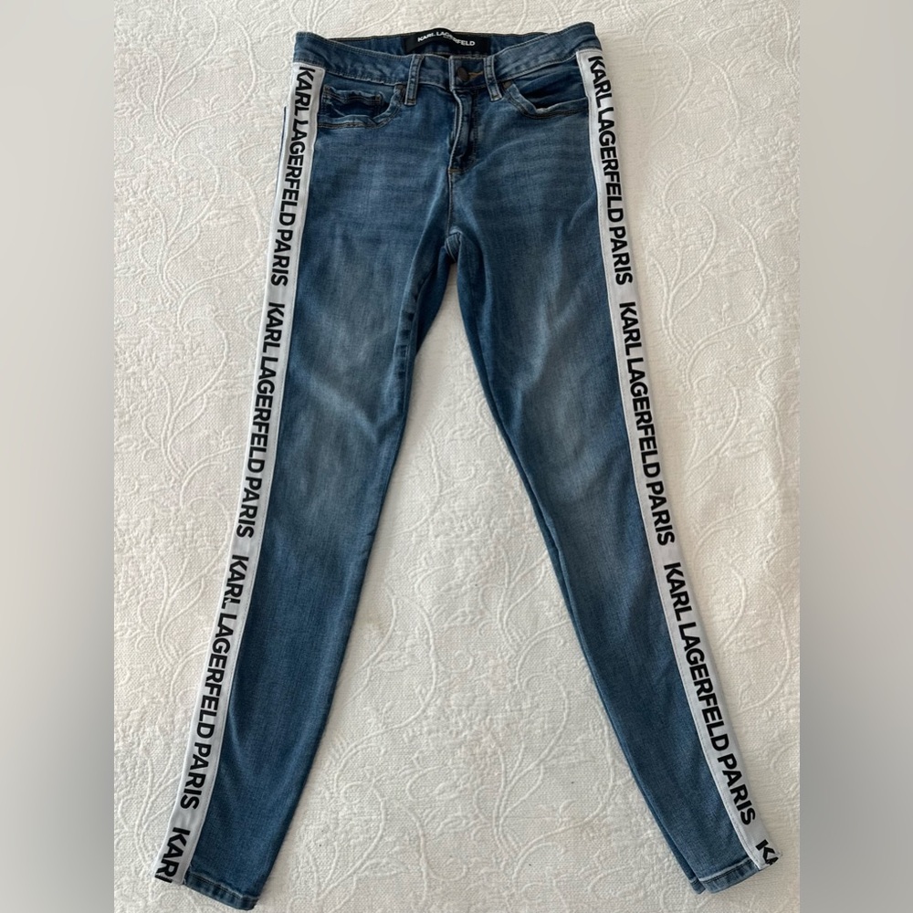 KARL LAGERFELD PARIS Women's Skinny Logo Taping Mid Rise Jean